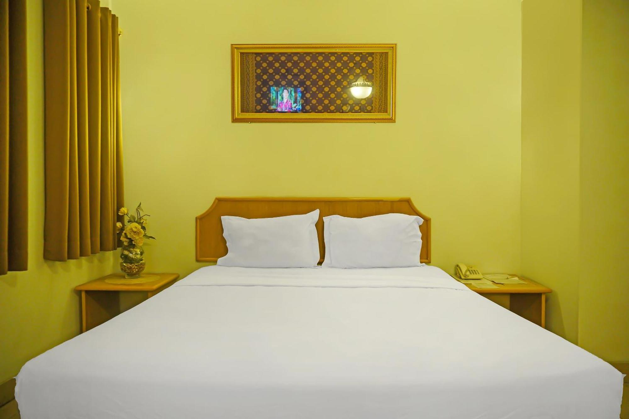 Super Oyo Collection O 92690 Hotel Limas Palembang Exterior foto