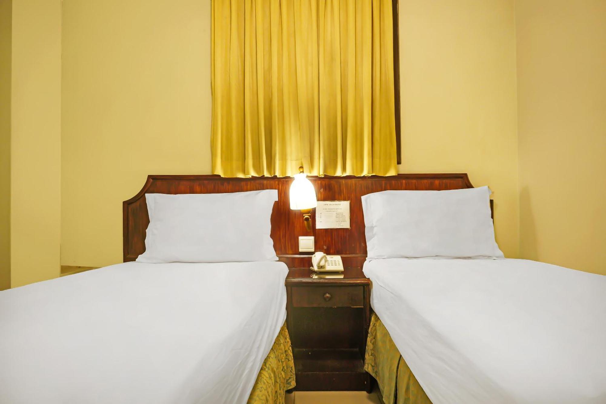 Super Oyo Collection O 92690 Hotel Limas Palembang Exterior foto